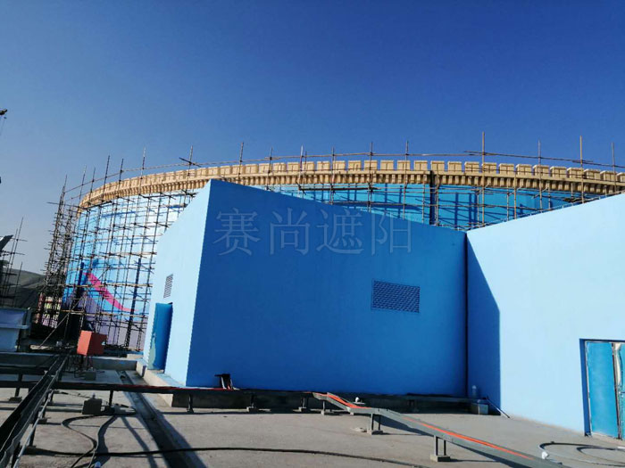 西寧新華聯(lián)國際旅游城采光頂遮陽系統(tǒng)項目進場施工